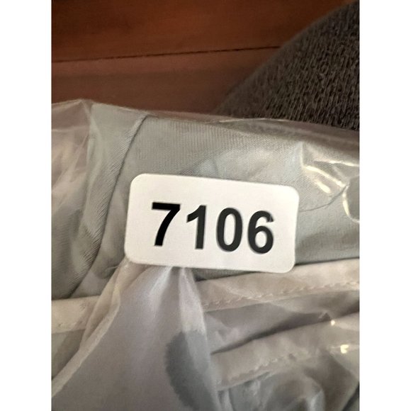 Athleta CAMO RACER RUN SHORT 3" Women's Size Small - Picture 9 of 10